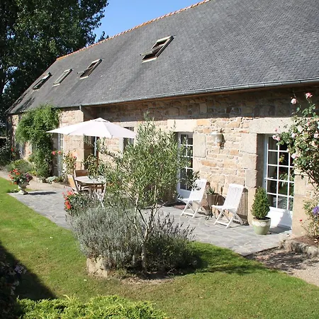 Résidence Coatarmor Bed & Breakfast Tonquédec